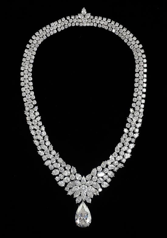 A Harry Winston platinum and diamond necklace with 17.91 carat diamond drop